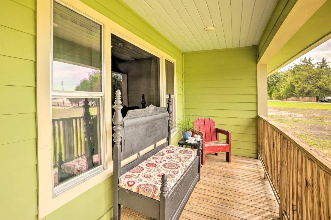 The Gathering Place Brenham Home On 6 Acres Exterior photo